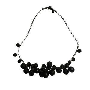 Boutique Black glasses bead dangling necklace